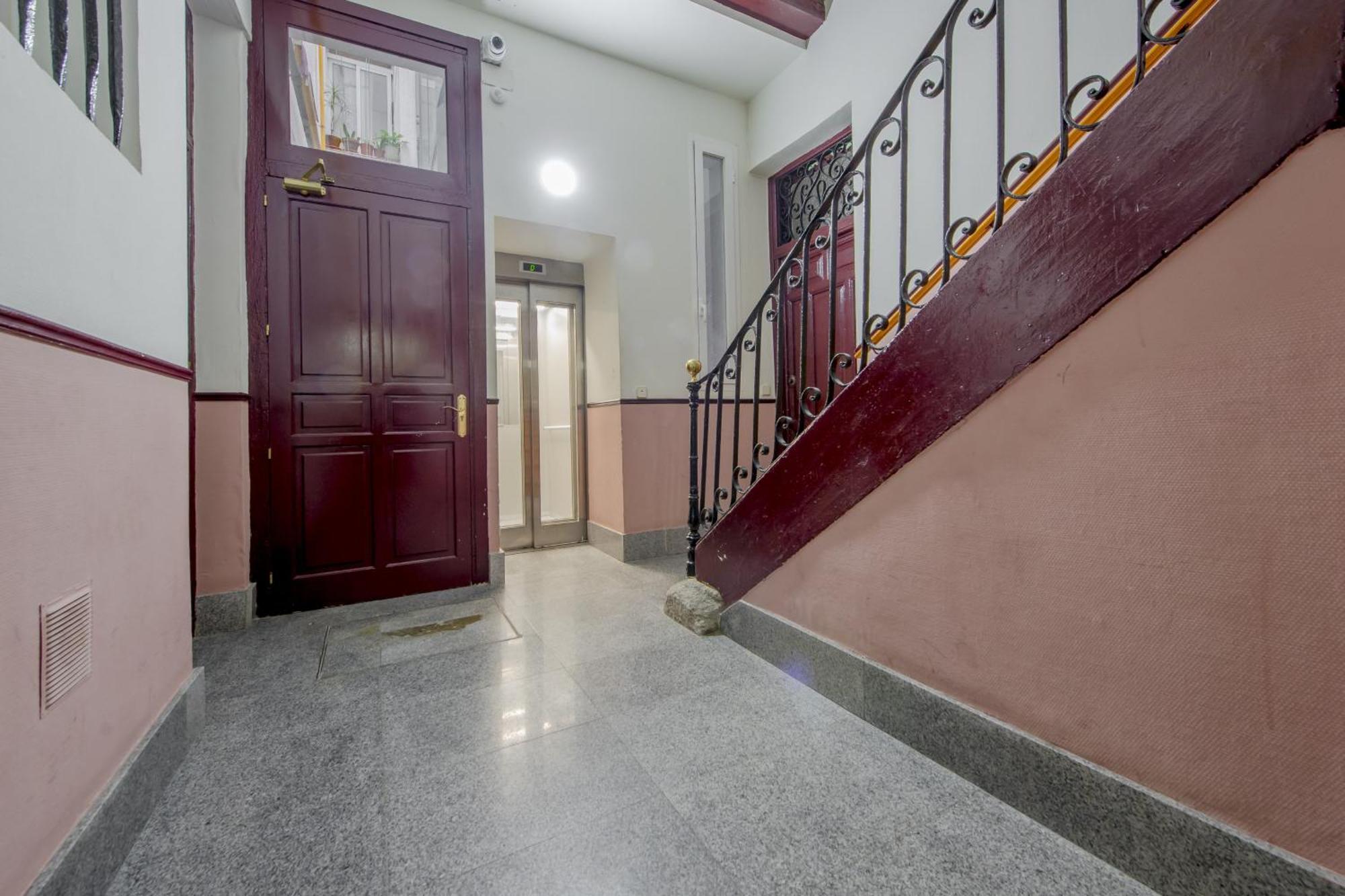 New Apt De 7Pax En El Corazon De Malasana Apartment Madrid Exterior photo